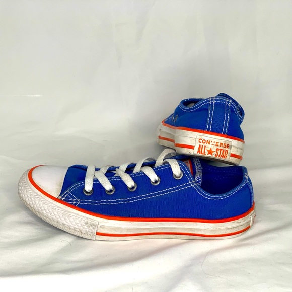 Chuck Taylor All-Star Low - Youth Size 1 - Picture 1 of 6